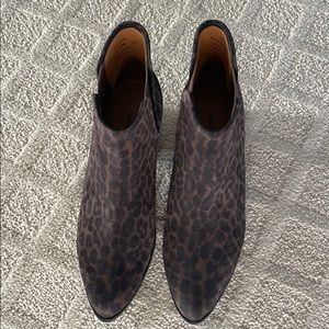Johnston & Murphy Leopard bootie